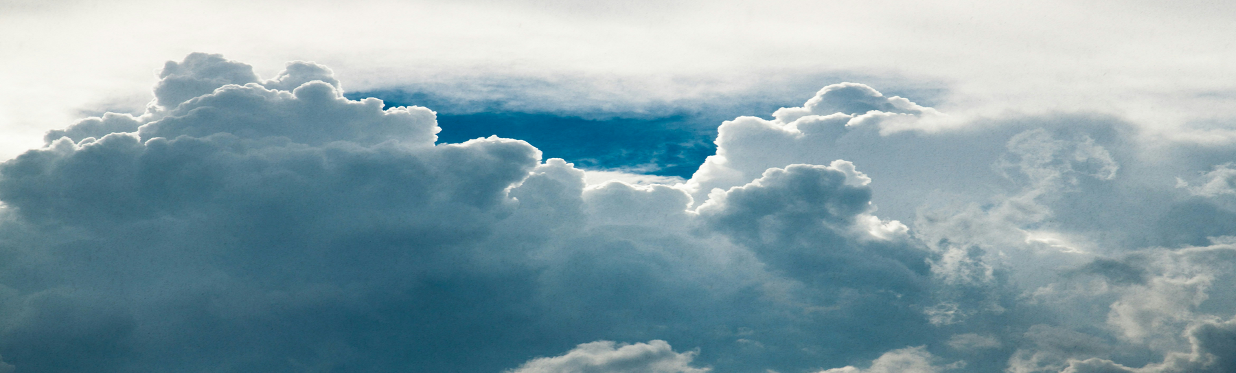 What Weather Data Actually Matters in Drag Racing (And What Doesn’t)